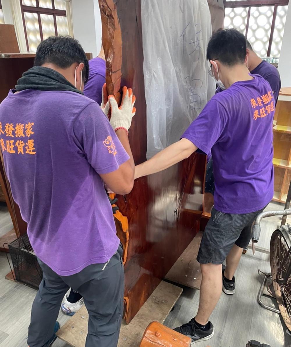 台大農列館室內移動